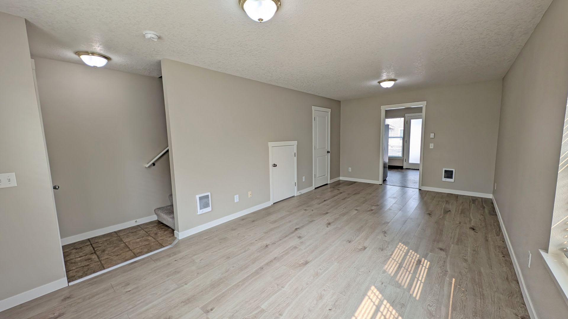Wonderful townhouse in Forest Grove – photo 3