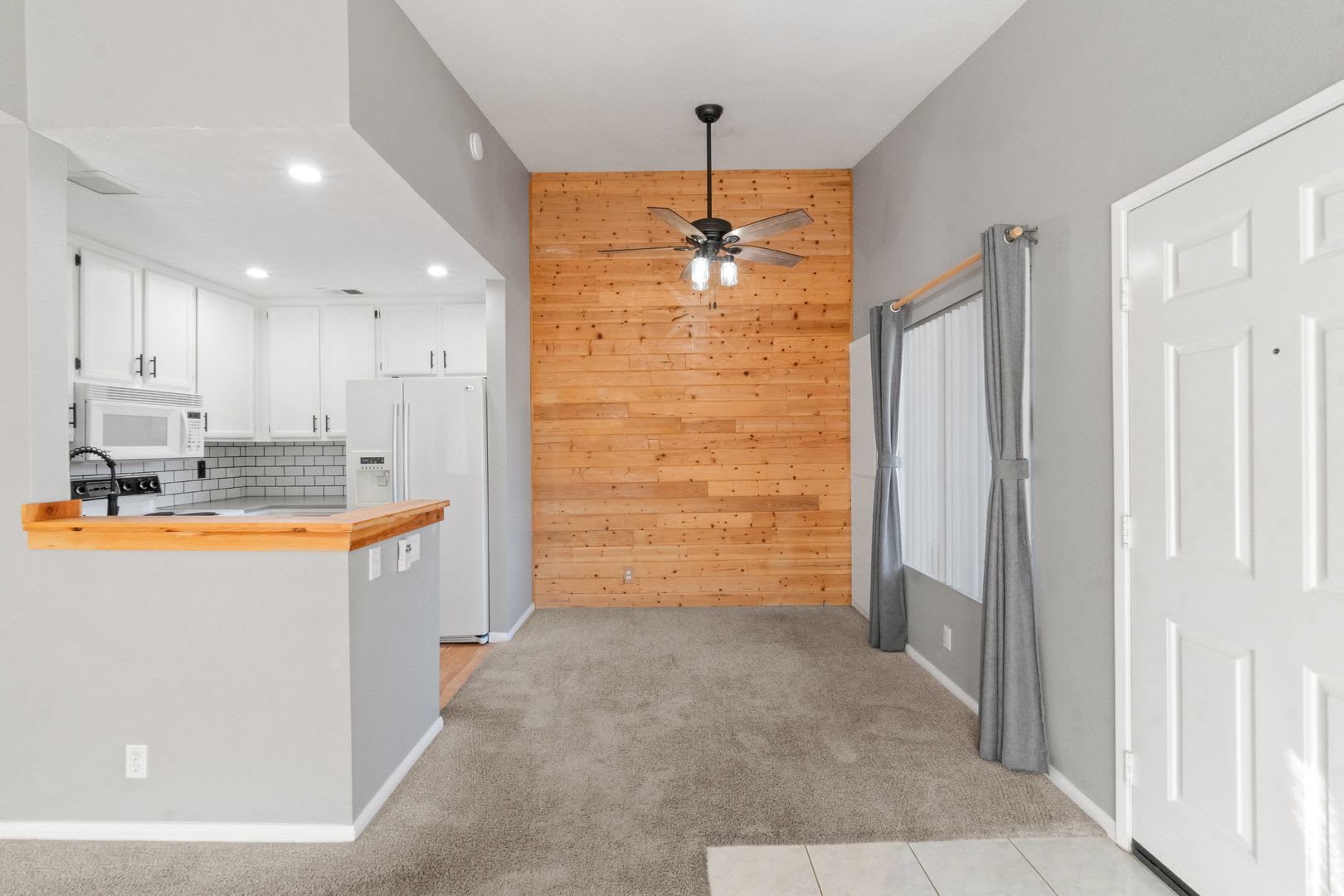 Rancho San Diego Beautiful Mirasol Complex 2 Bed 2 Bath Upstairs Condo W A C Laundry Parking Summer Special 750 Off Your First Month – photo 5