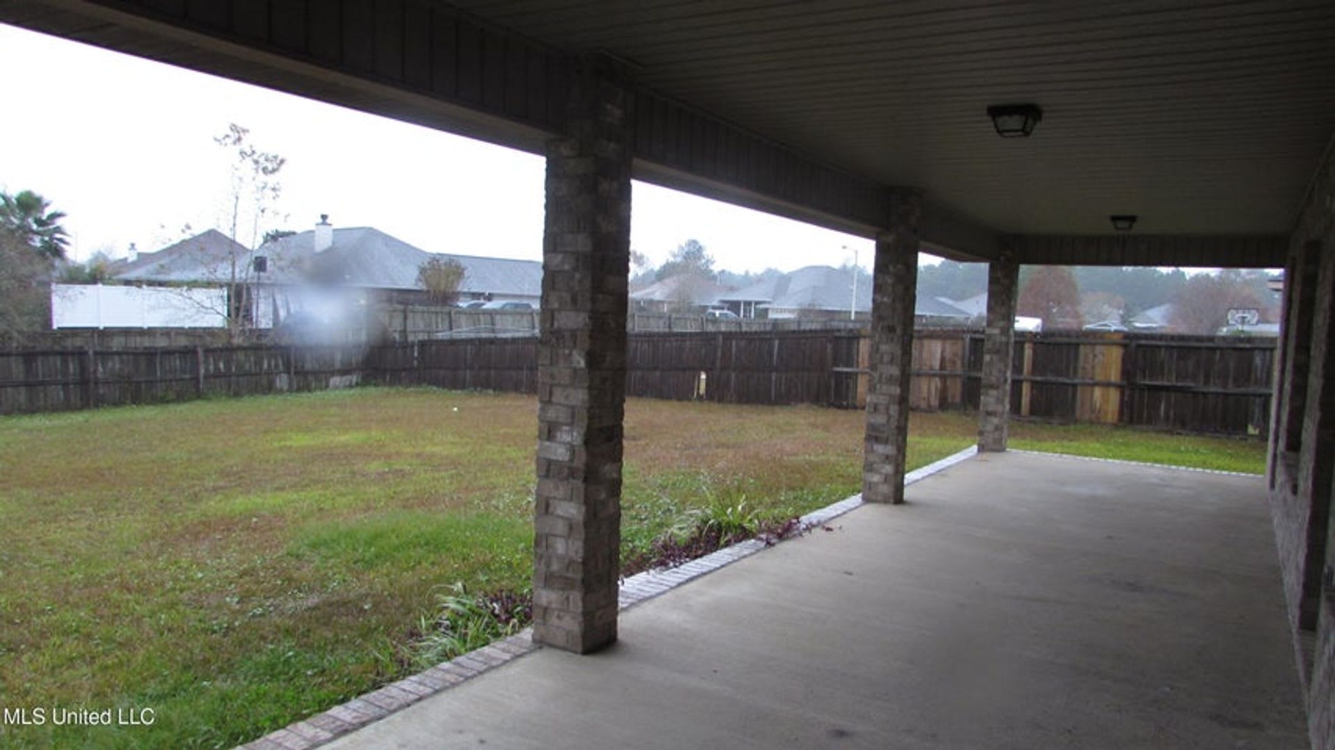 Over 3000sf – photo 3