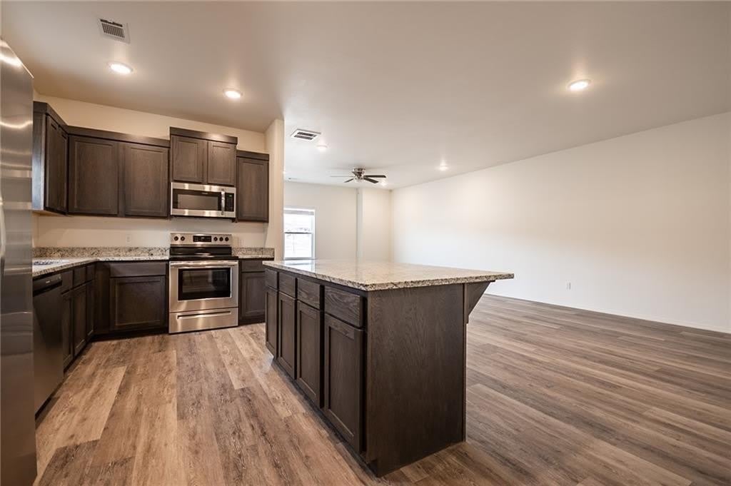 825 S Rupple Road – photo 4