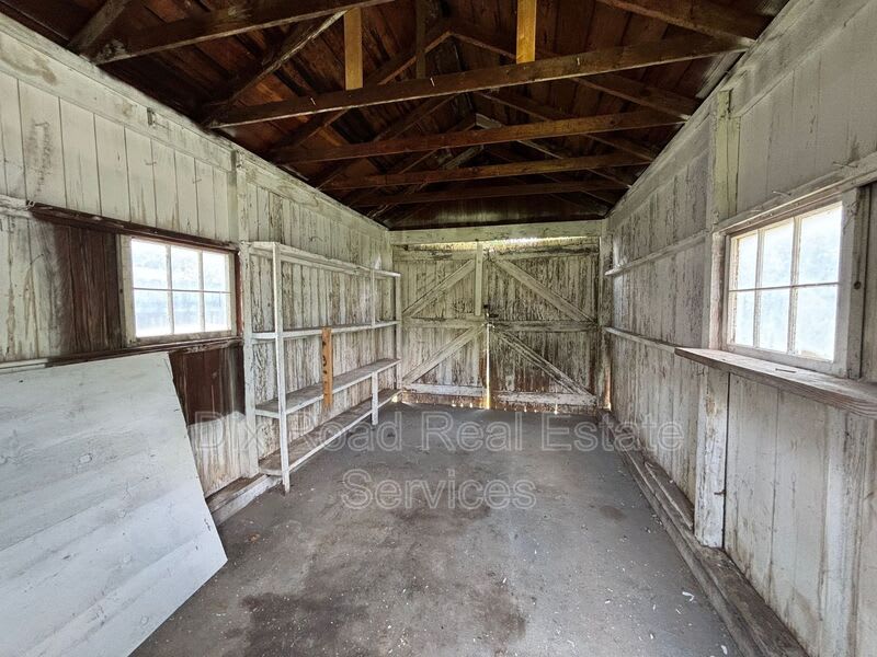 123 North Miami Street – photo 5