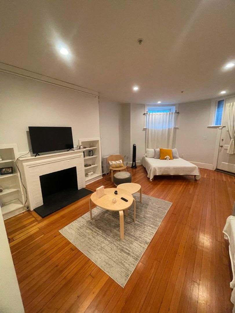 Charming Back Bay Studio — No Brokee Fee – photo 2