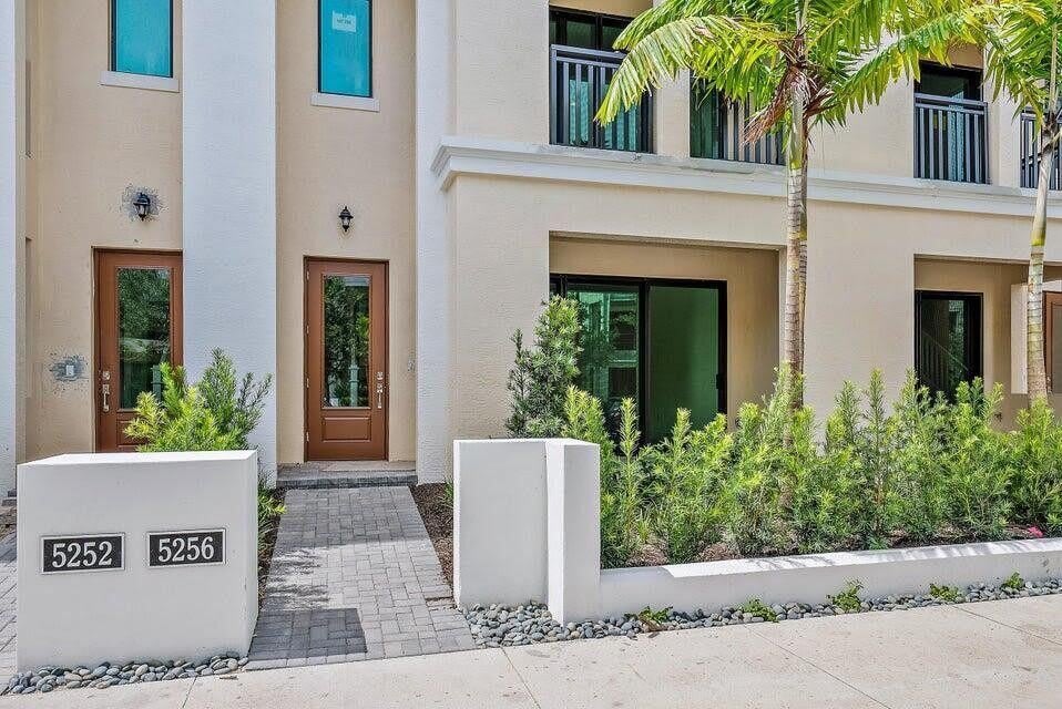 5256 Beckman Terrace – photo 3