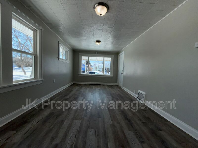 1703 2nd Ave S – photo 4