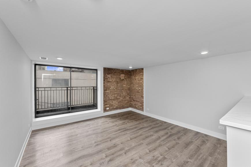 1222 Lasalle – photo 3