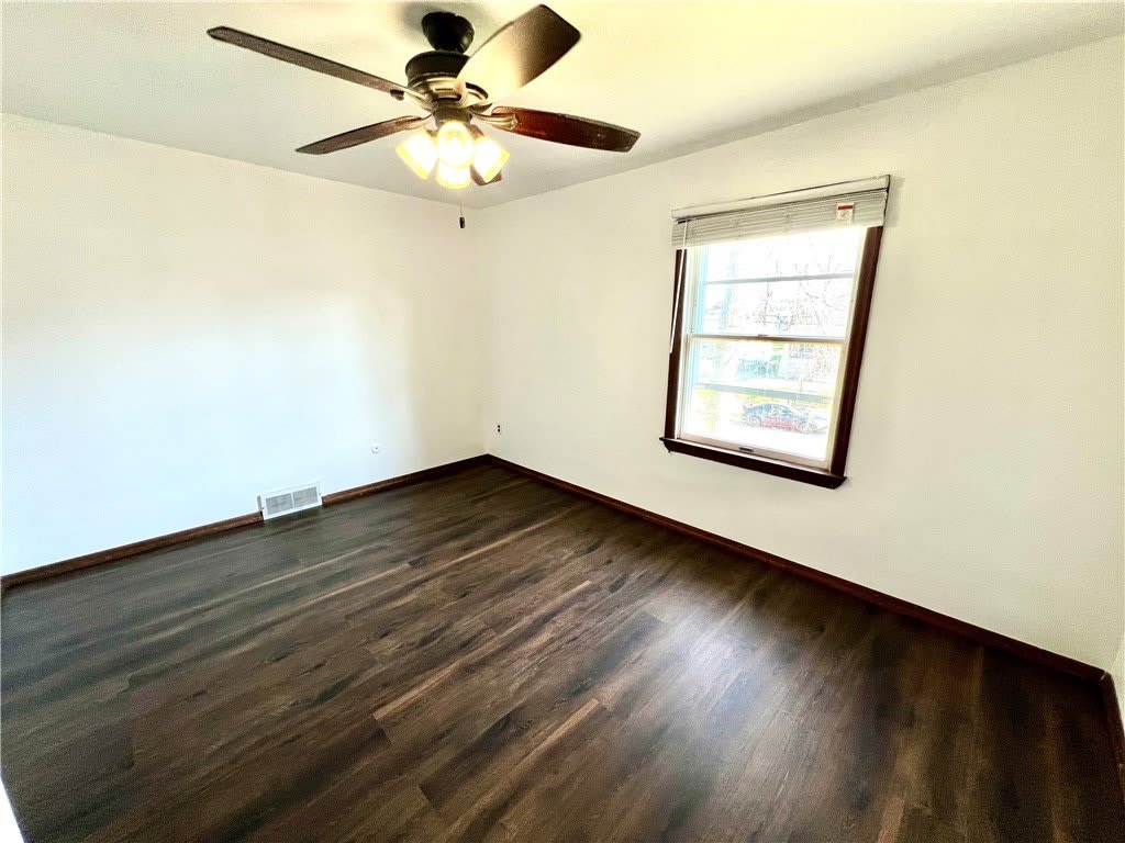 421 E Fairmont Ave – photo 5