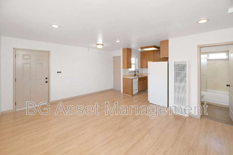 2340 22nd Street – photo 2