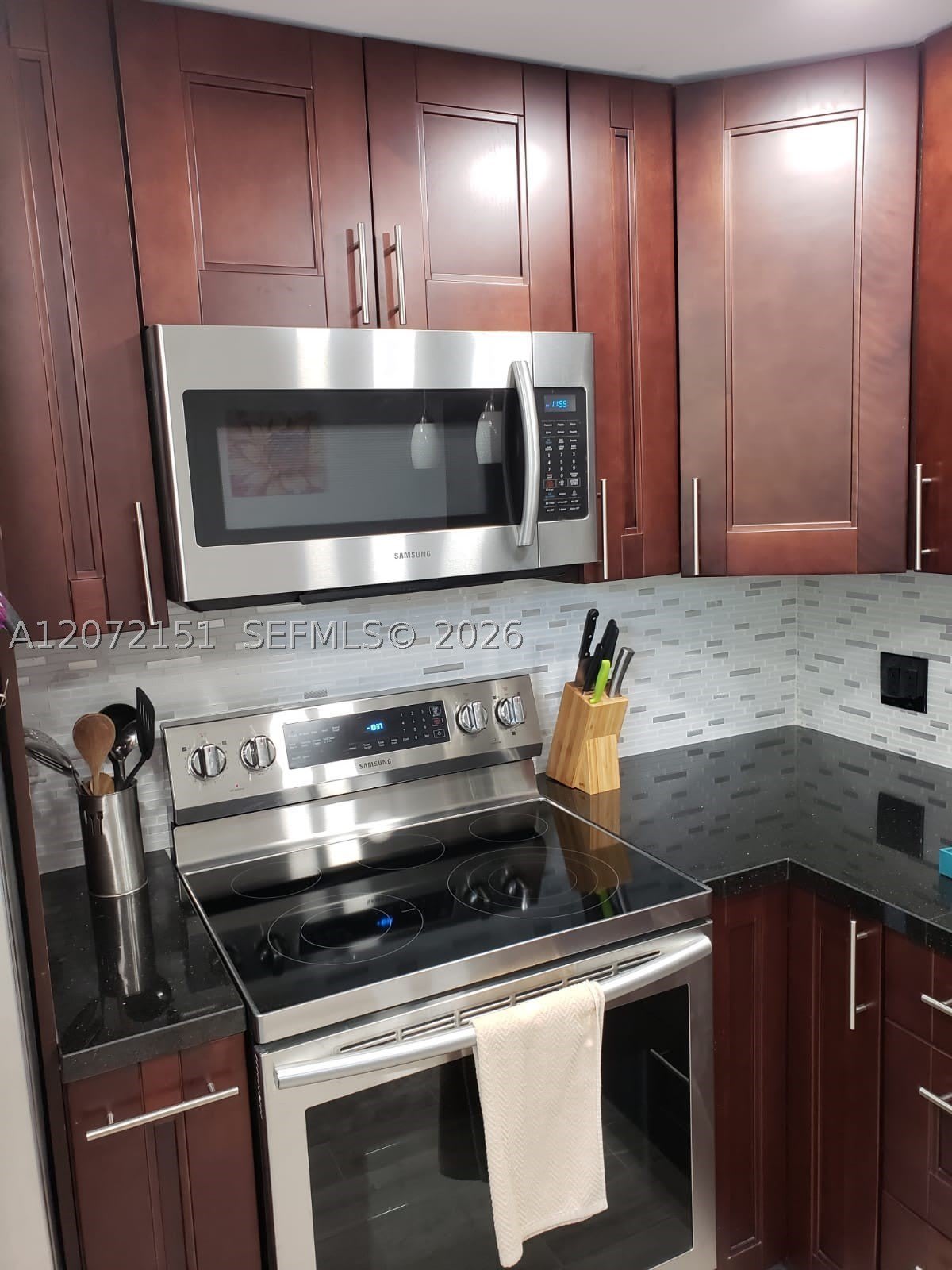 900 Ne 12Th Ave – photo 5