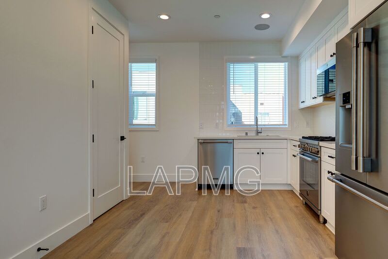4507 Saturn St – photo 3