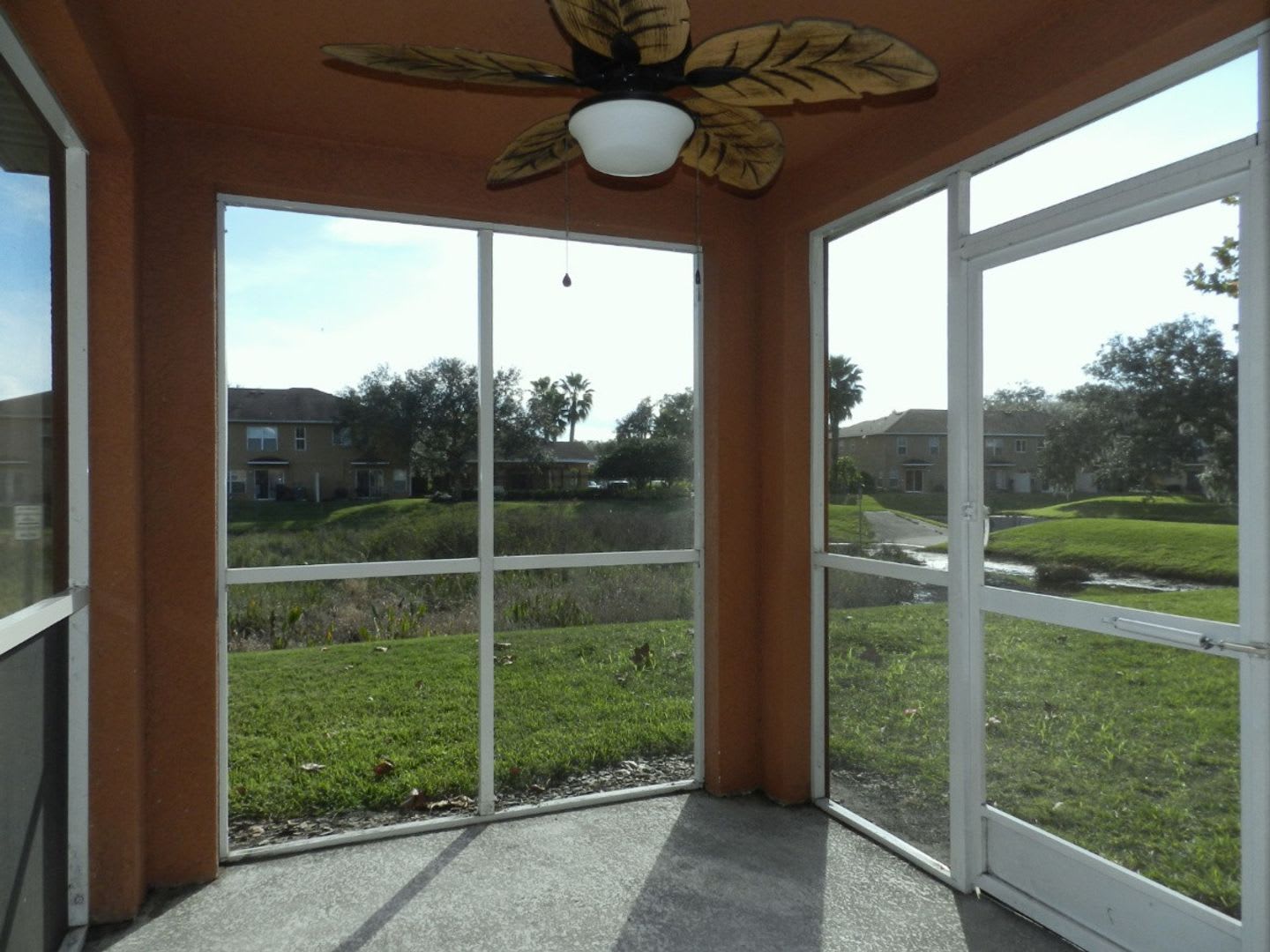 Quality Townhome In Convenient Location! – photo 3