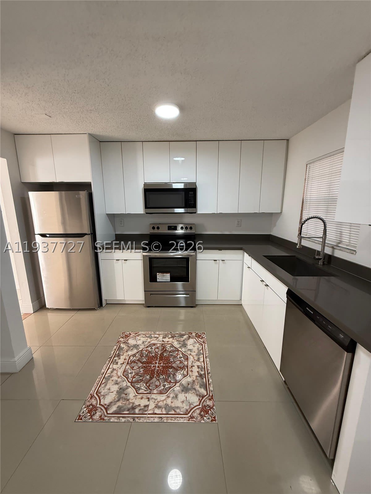 5817 Blueberry Ct – photo 2