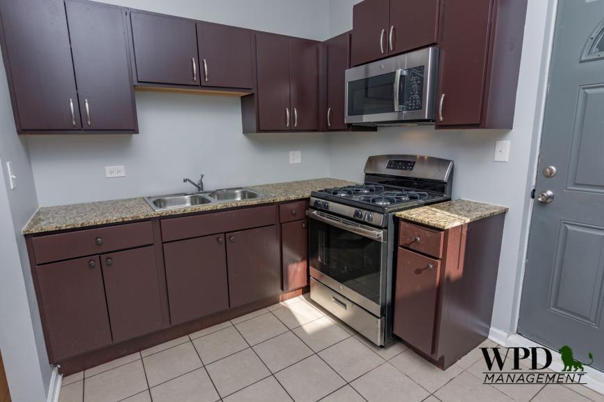 1649 West 78Th St – photo 2