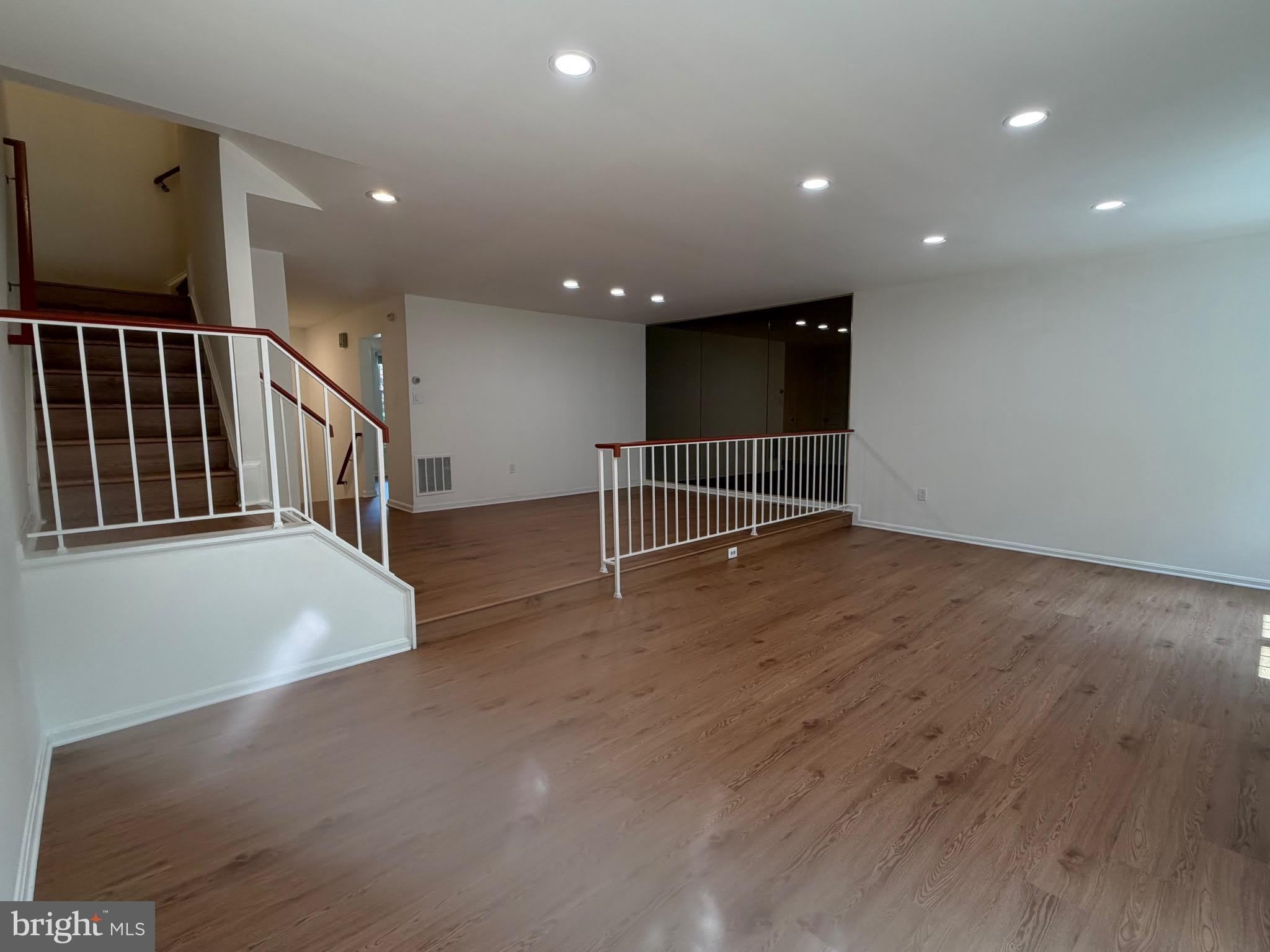 10113 GALSWORTHY Place – photo 4