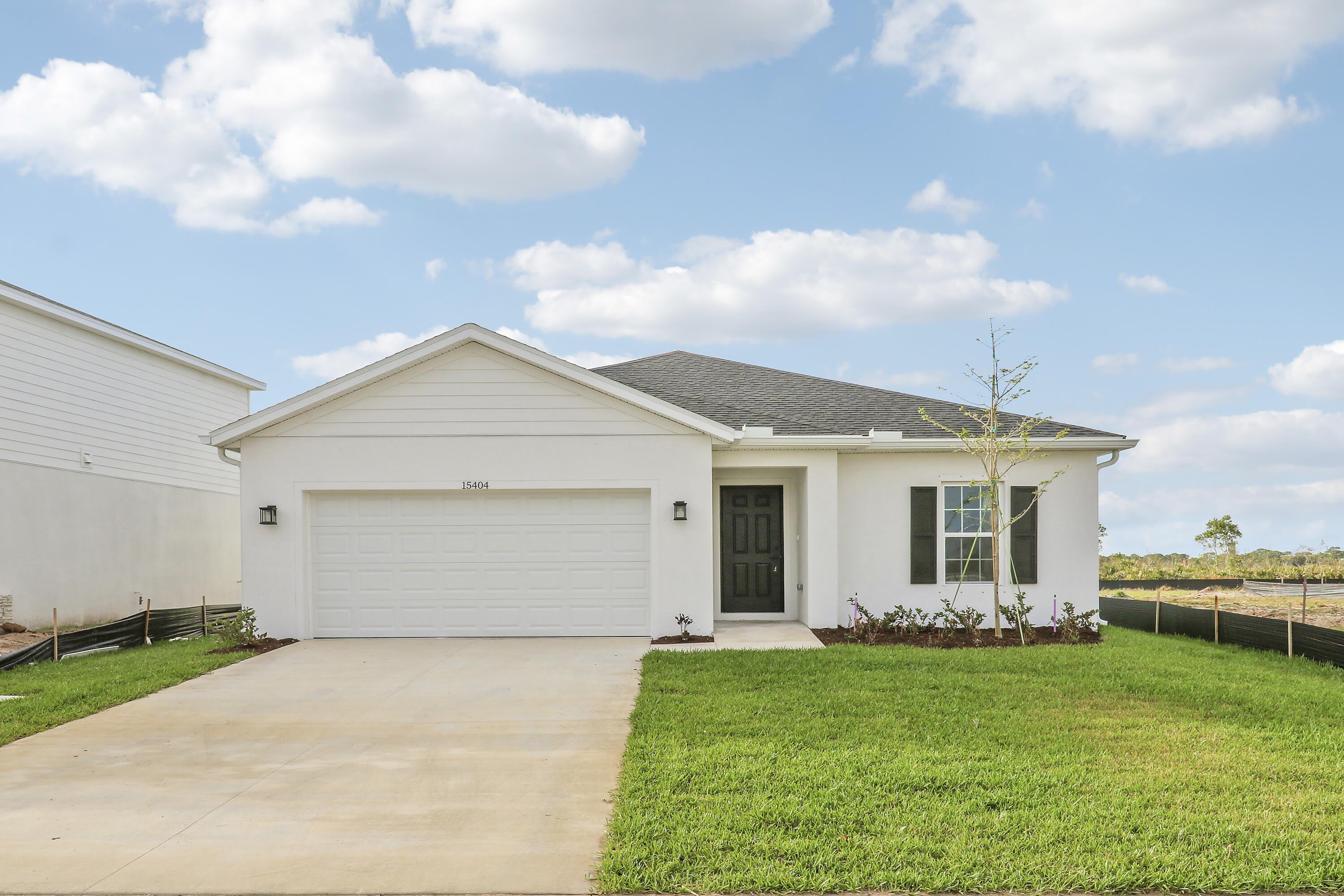 15404 SW American Street – photo 1