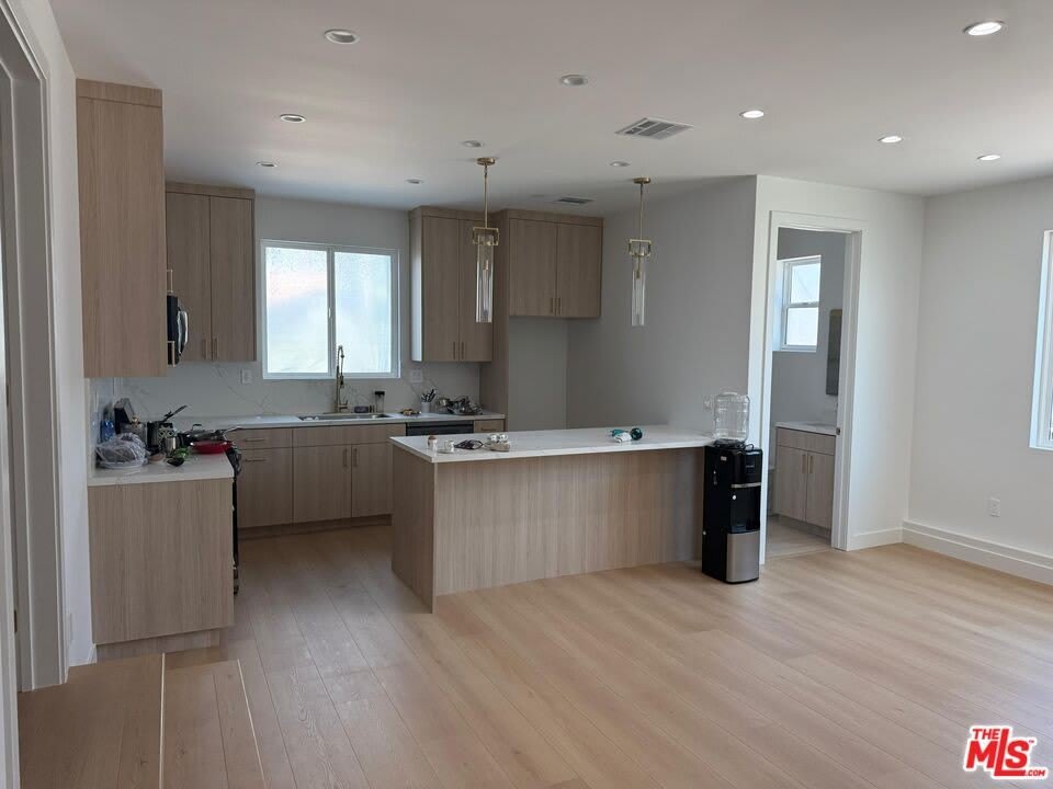 16036 Acre St – photo 2