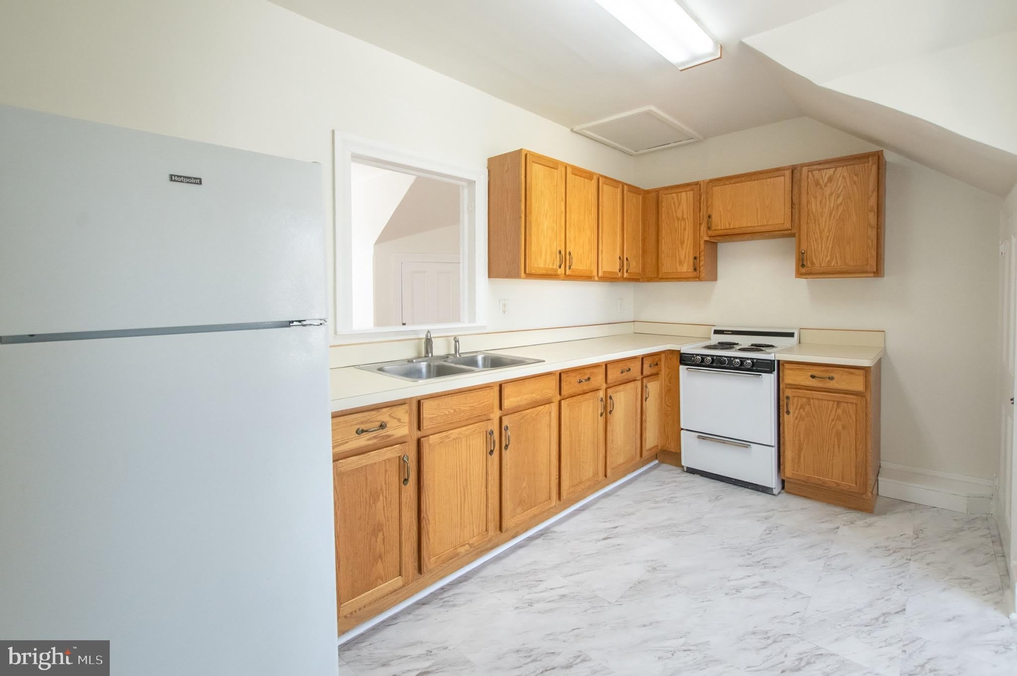 401 W WASHINGTON Street – photo 3