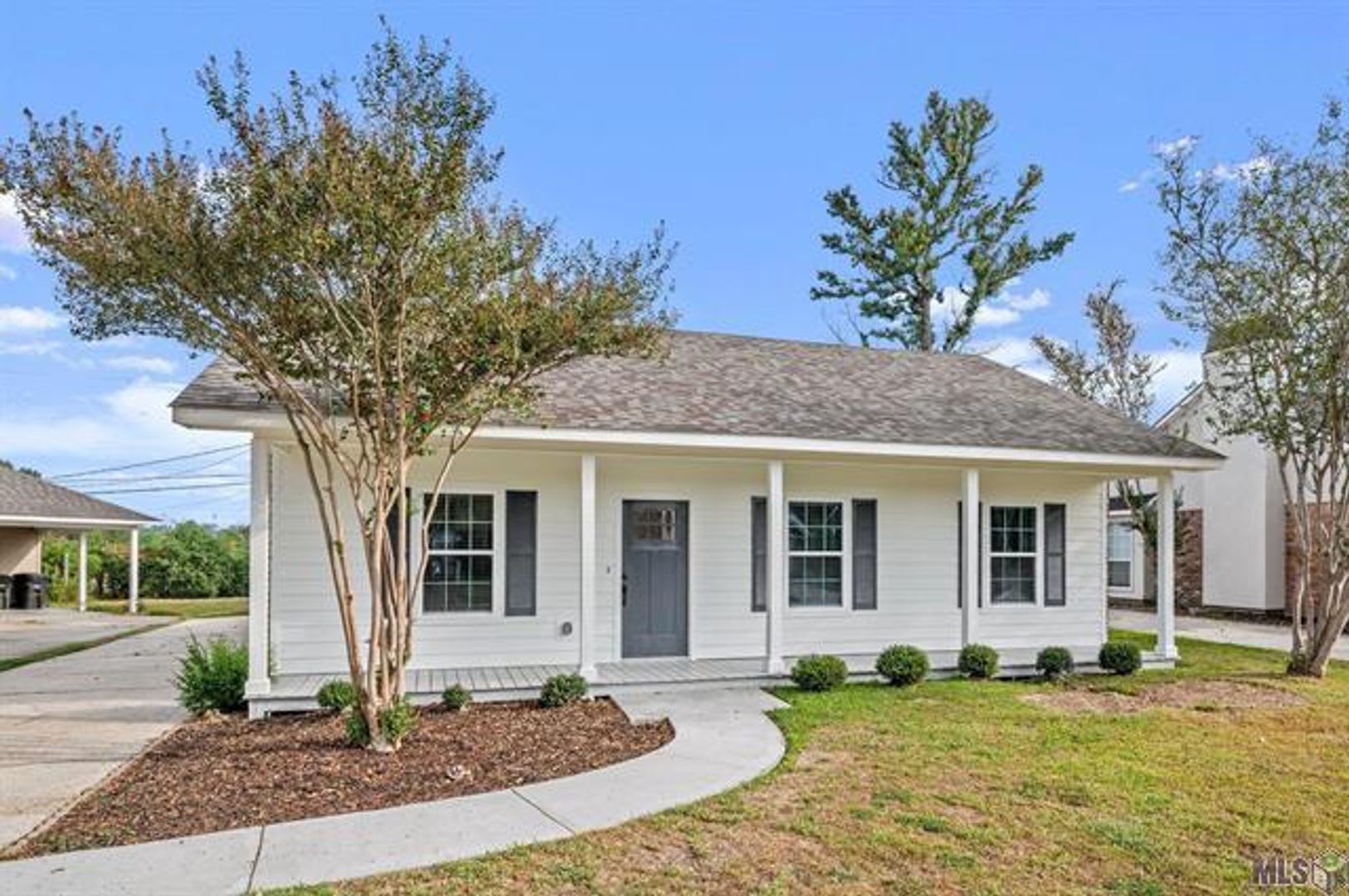 Newly constructed home with custom details – photo 1