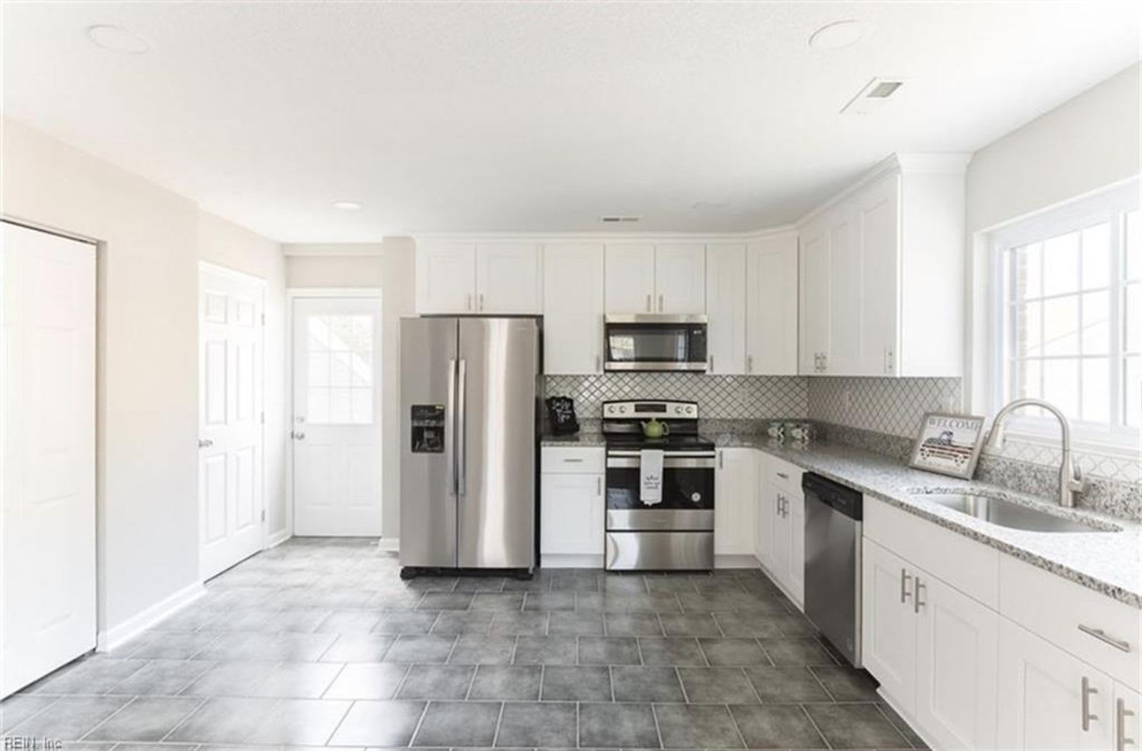 Updated Single Family – photo 5