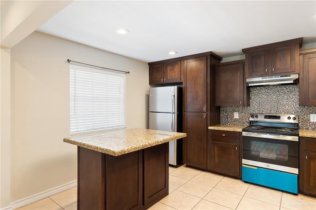 2716 N 27Th Lane – photo 5