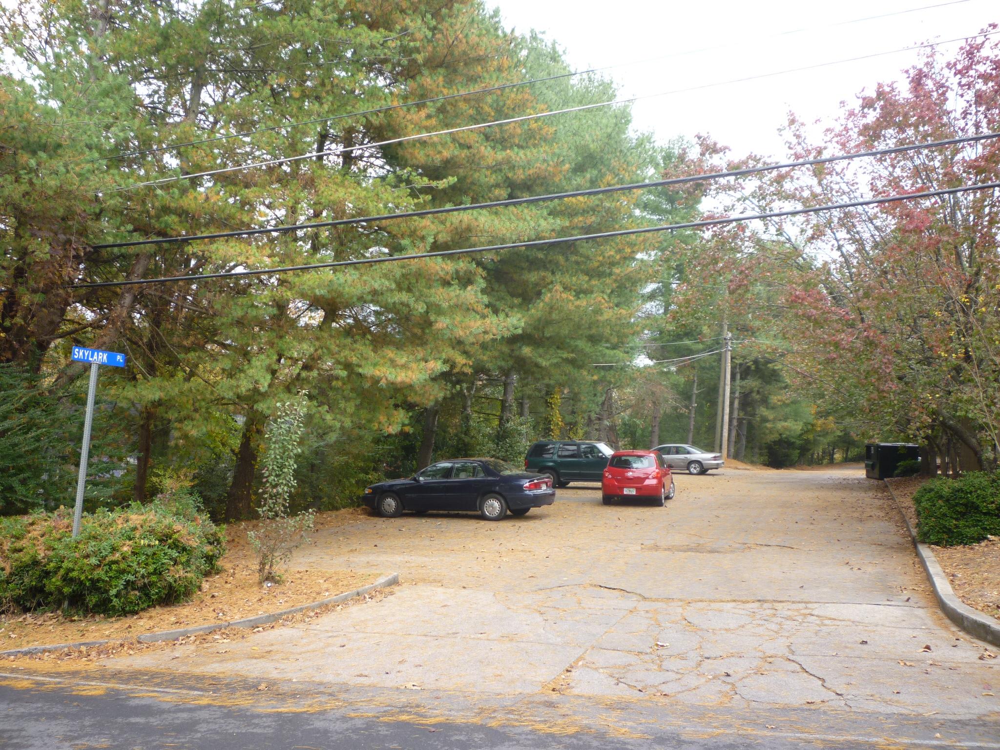 712 W Tyler St – photo 2