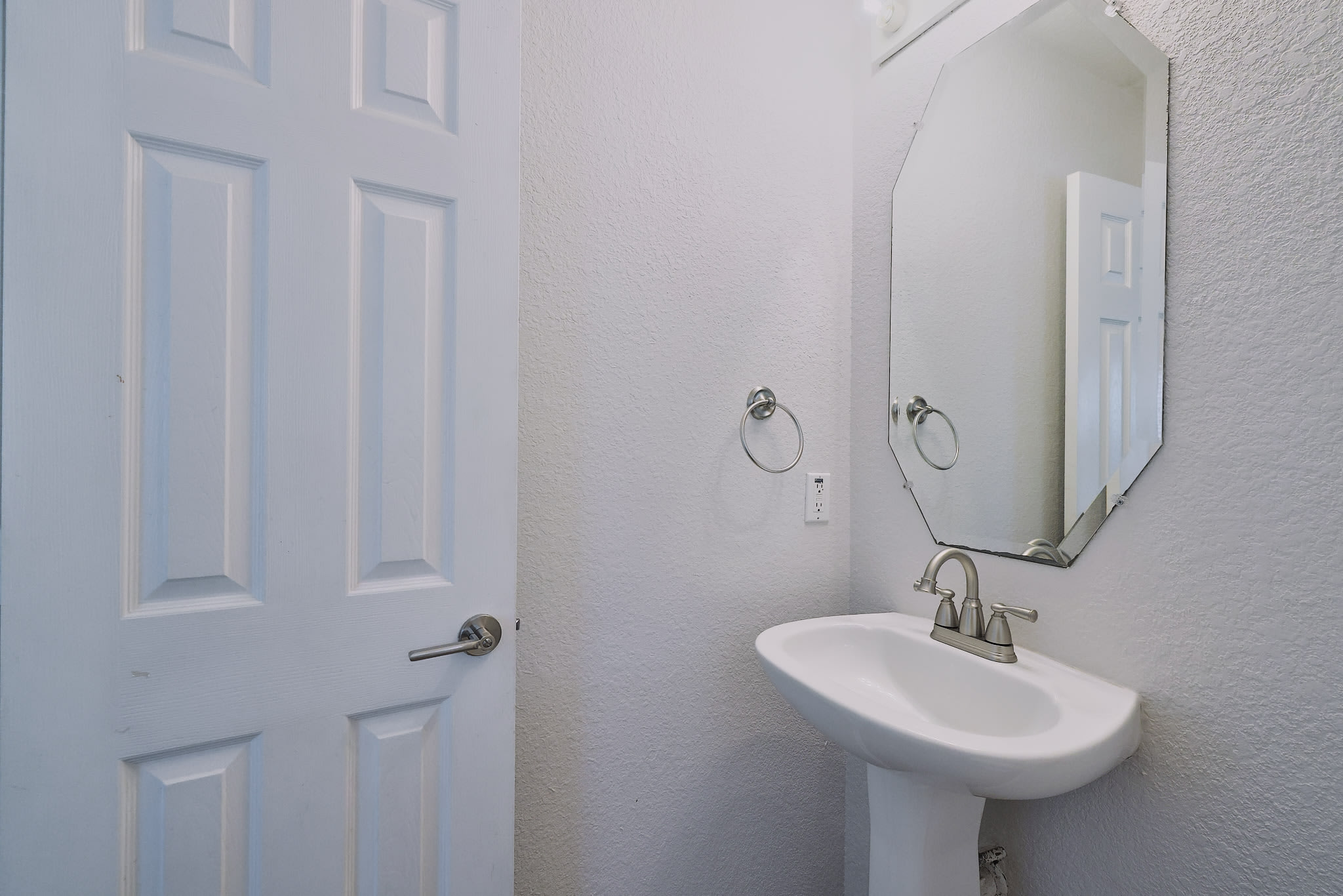 9316 Rowlands Sayle Road – photo 5