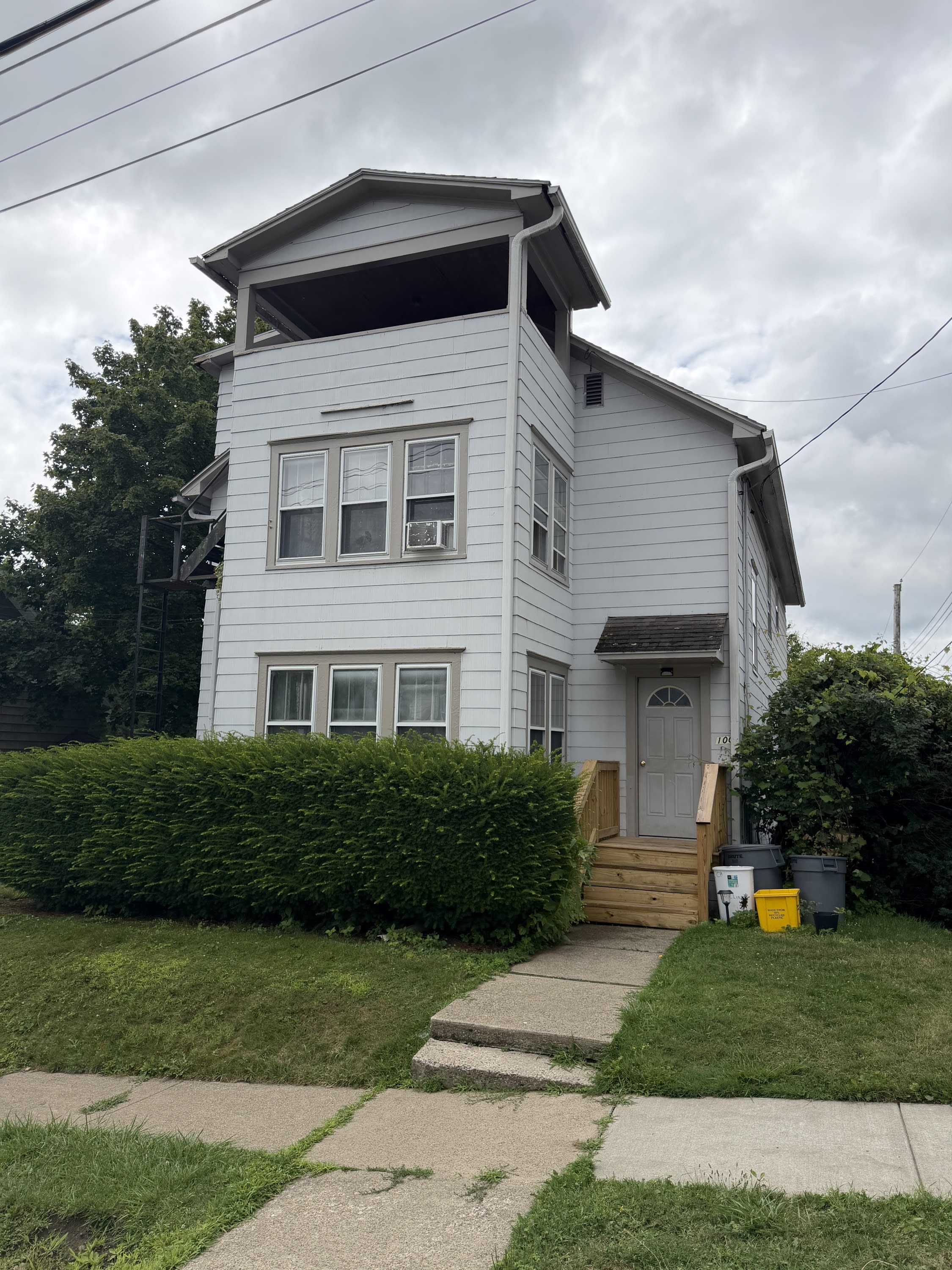 100 East Valley Street – photo 1