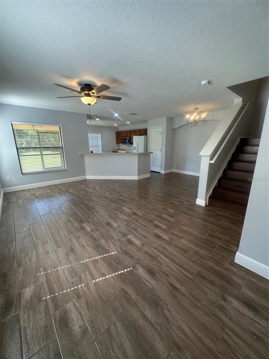 2516 Edgewater Falls Drive – photo 2