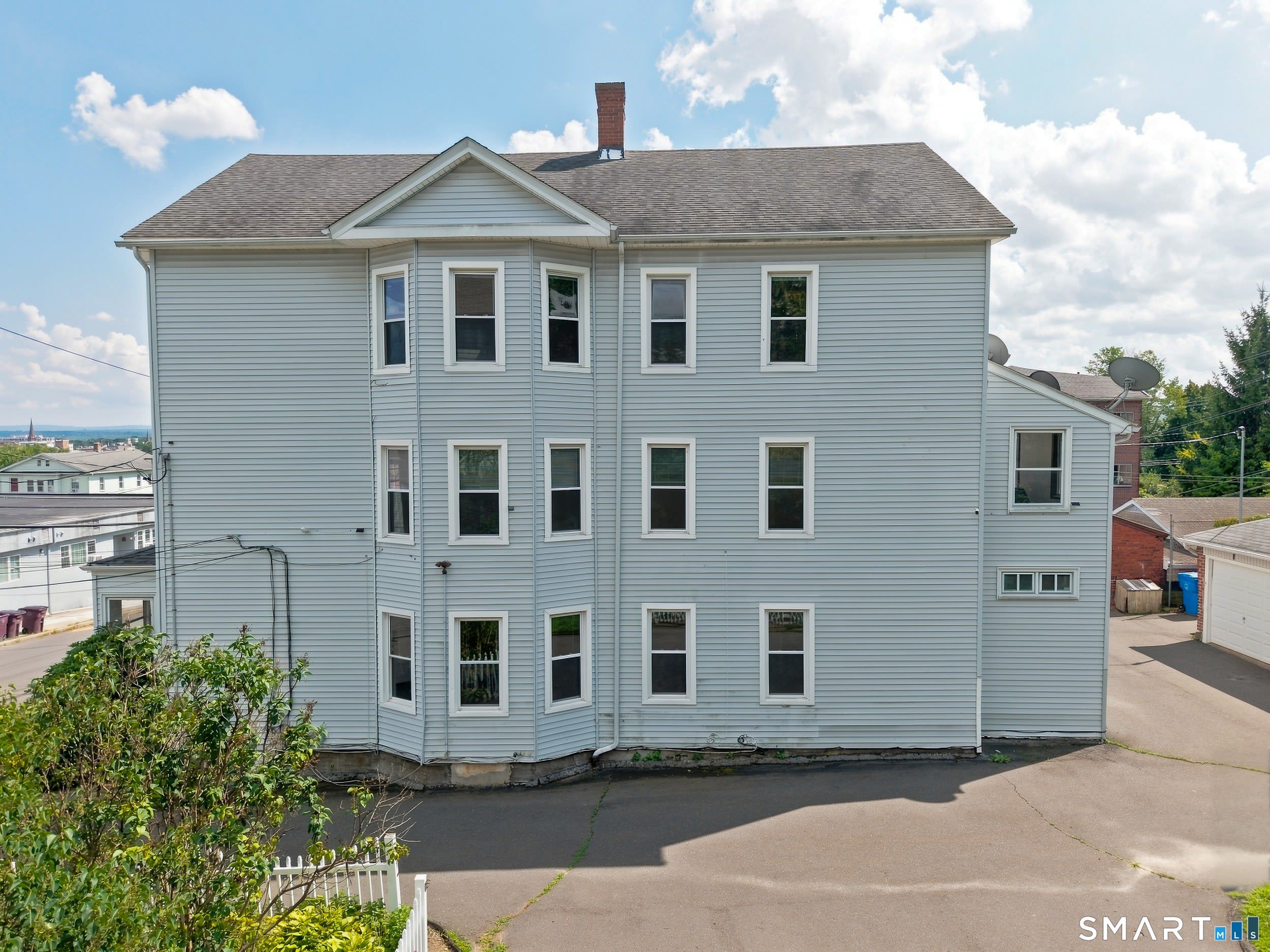 126 Booth Street – photo 4