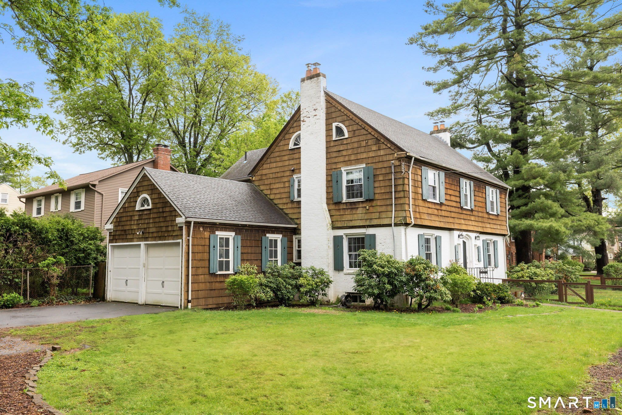 400 Quaker Lane N – photo 2