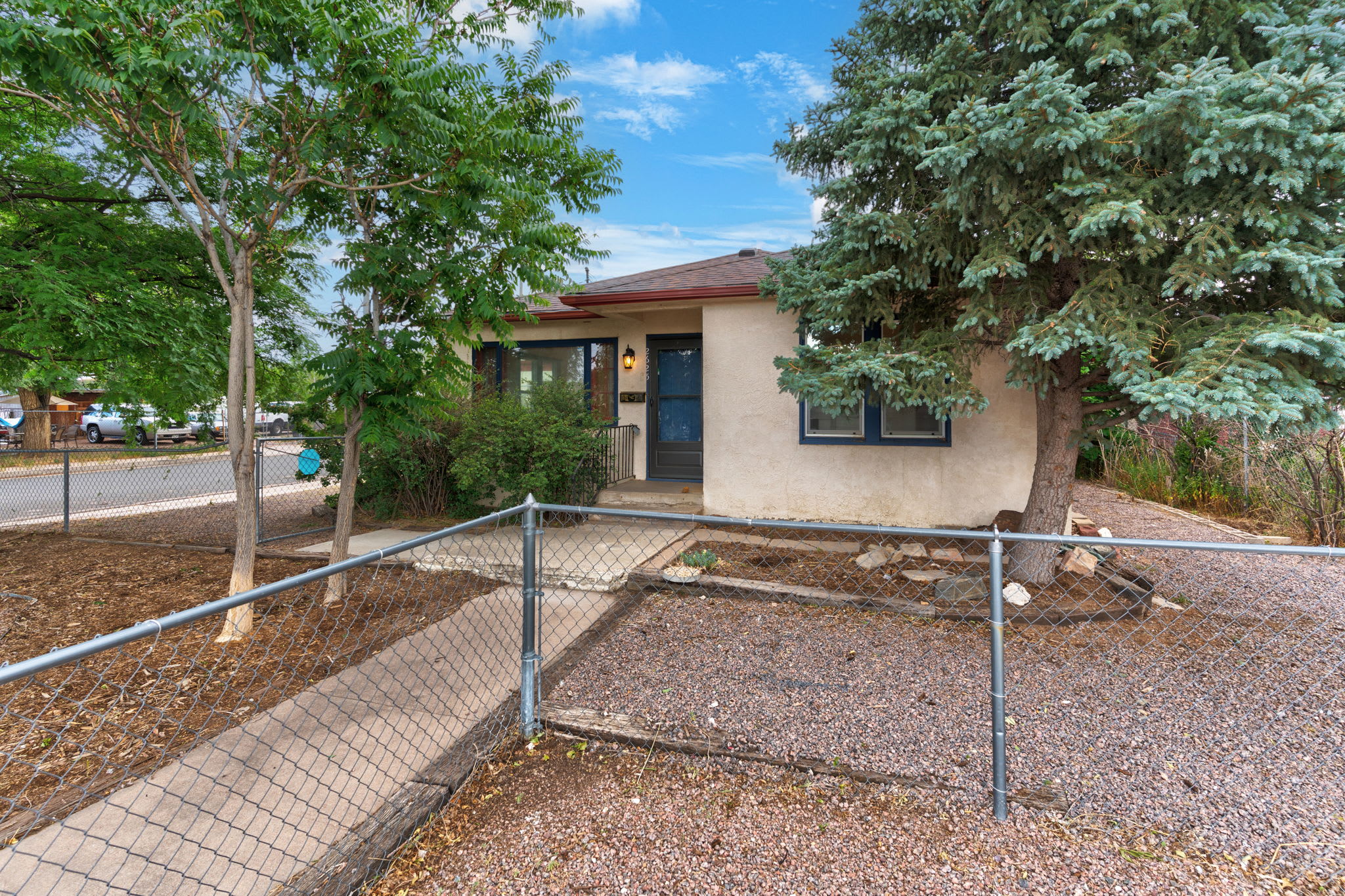 2625 Gunnison Street – photo 1