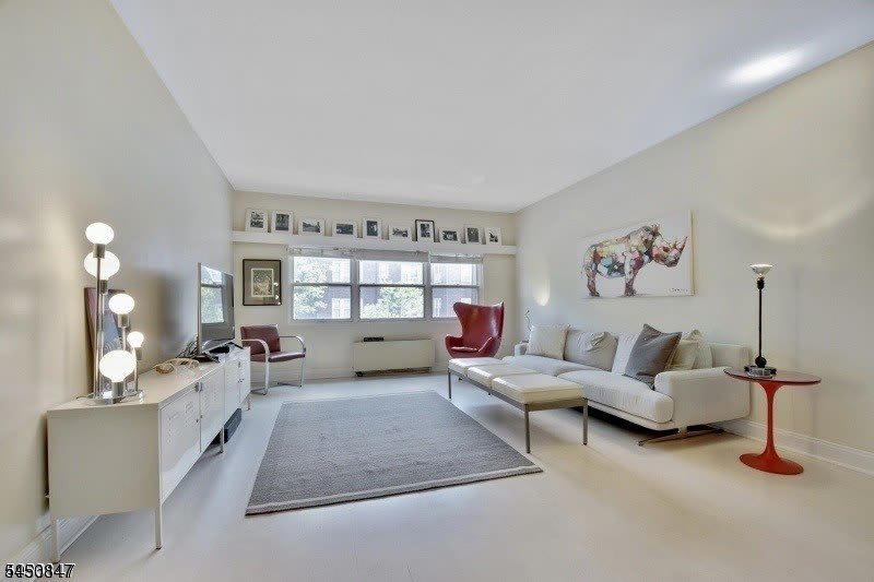 22 Riverside Dr – photo 3