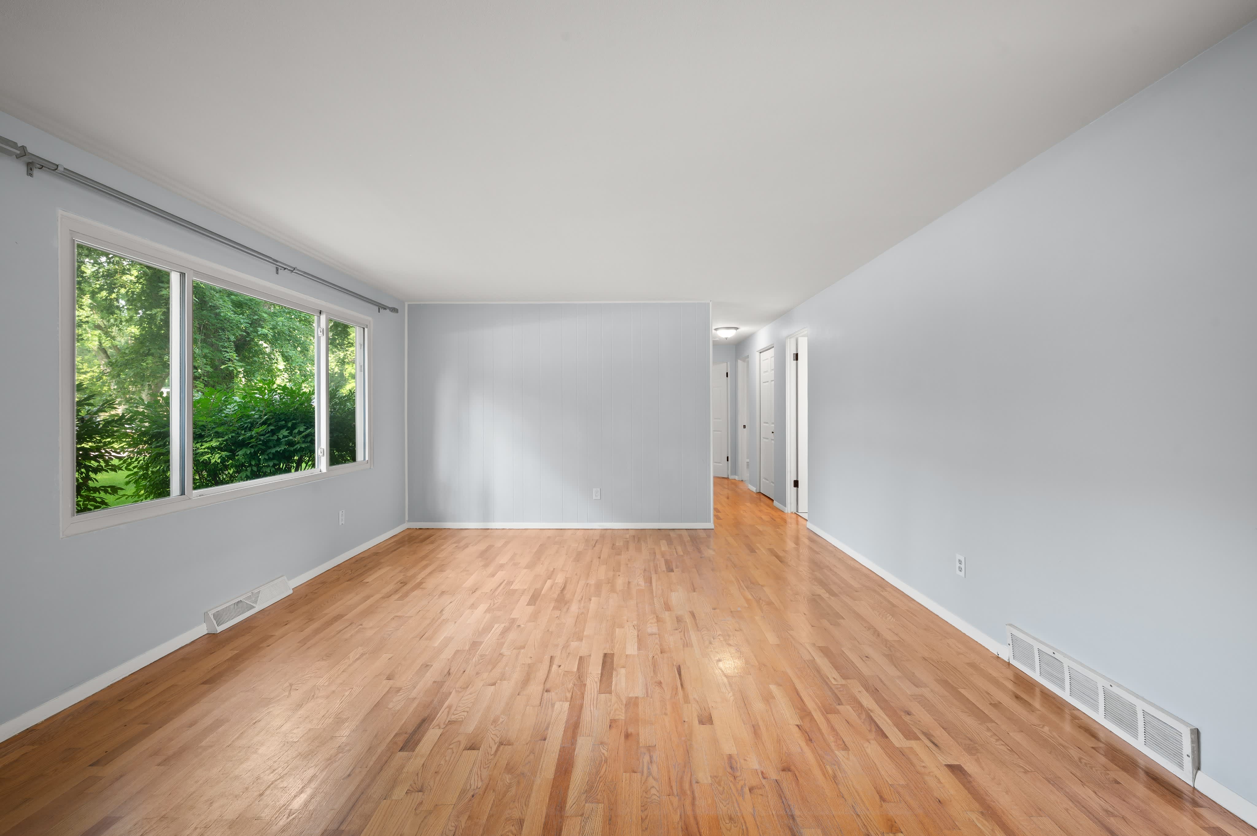 1597 Edward Dr – photo 5
