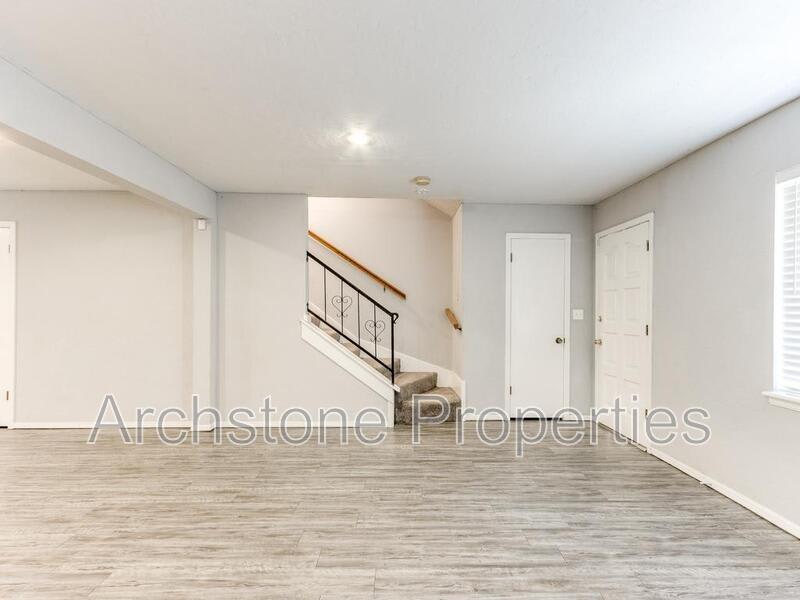 2524 Boxwood Avenue – photo 4