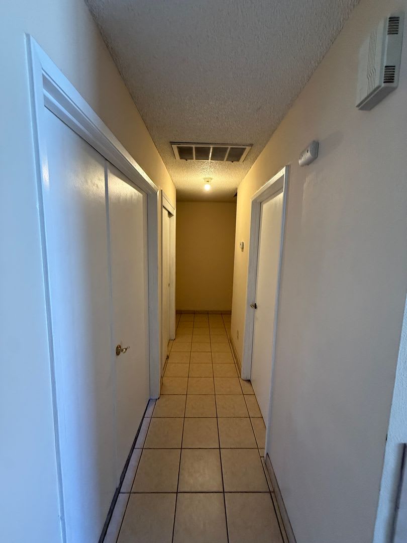 3 Bed 2 bath in Southwest Bakersfield – photo 4