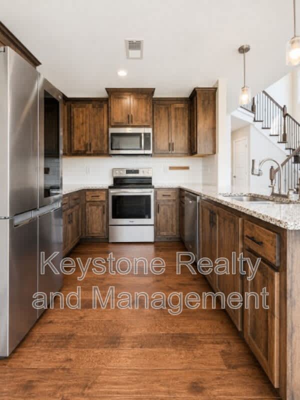 384 Wingfield Drive – photo 3