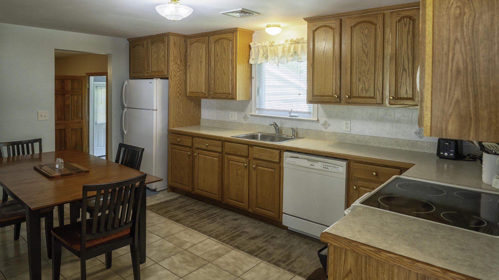 118 Walton Avenue – photo 4