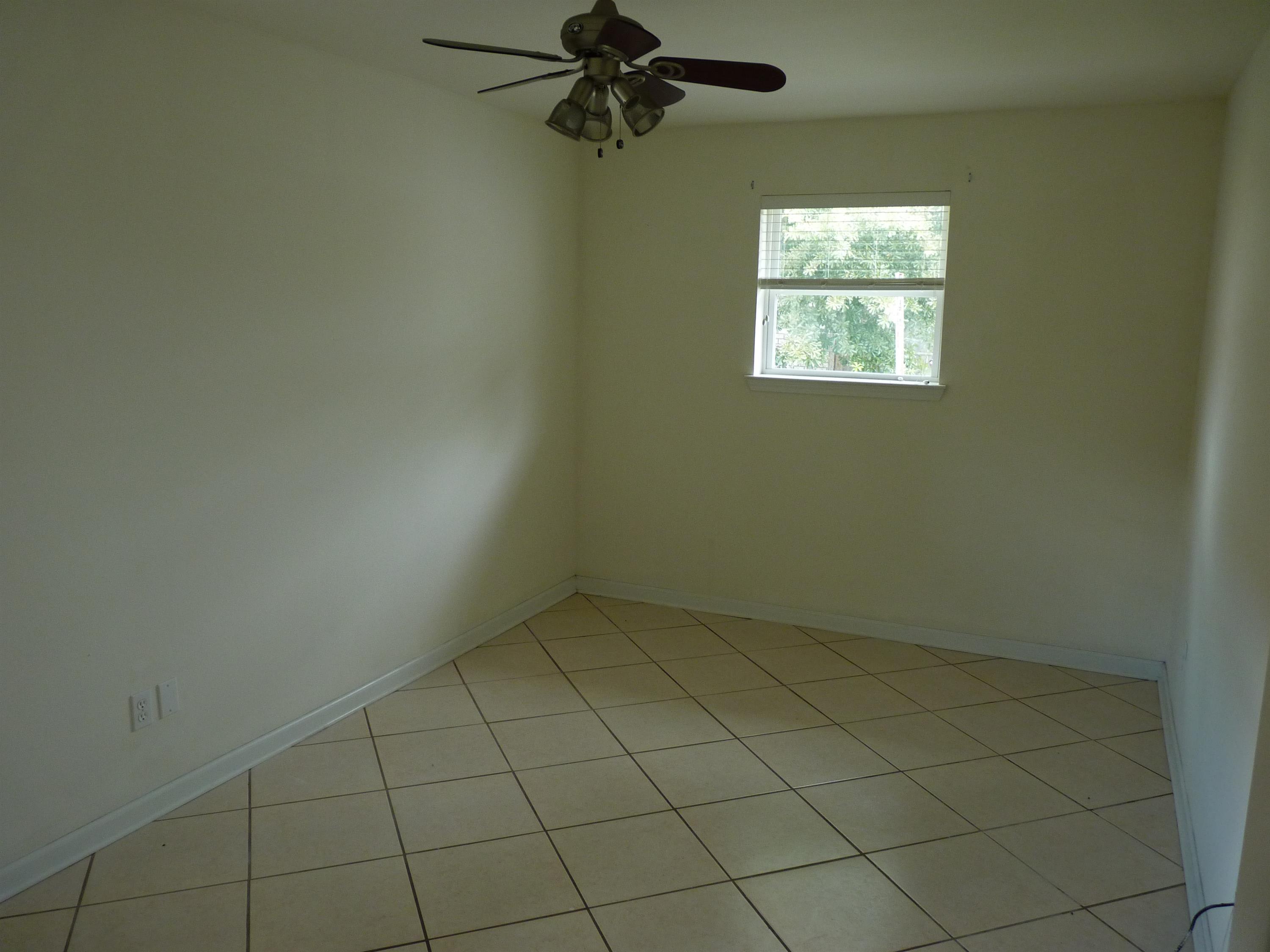 8505 Valor Dr. – photo 4