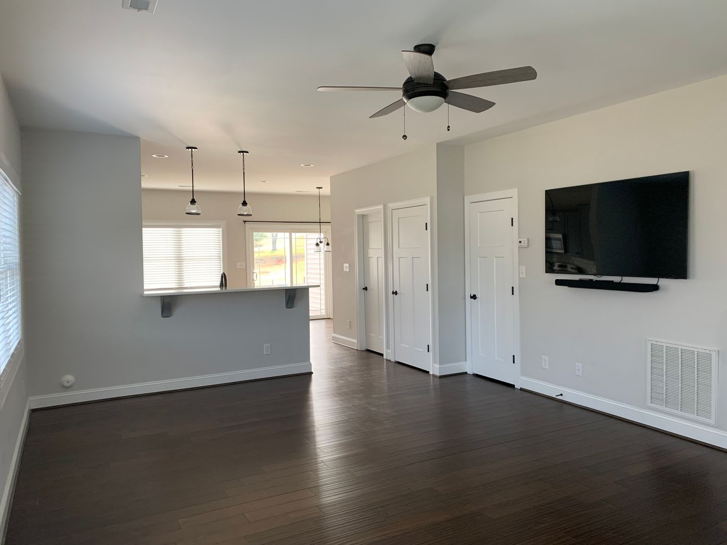 Cornerstone Townhomes-Convenient Timberlake Area – photo 4