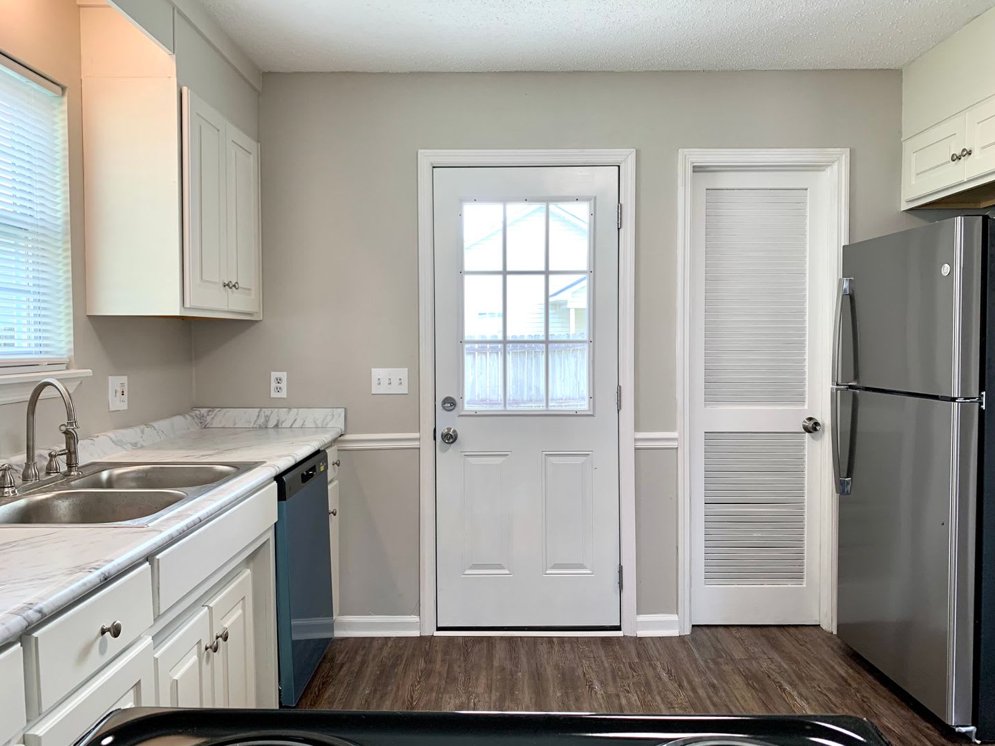 3Bd 2B Renovated Home In Blue Pool Subdivision – photo 5