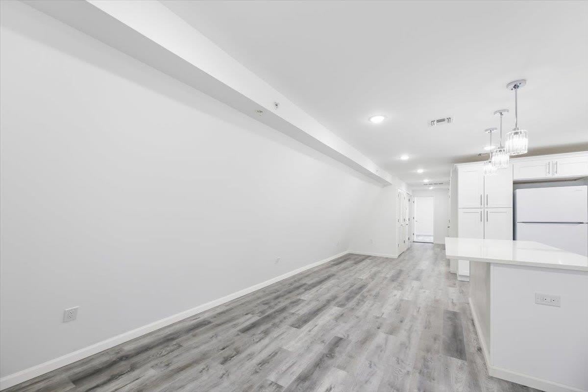 34 FULTON AVE – photo 5