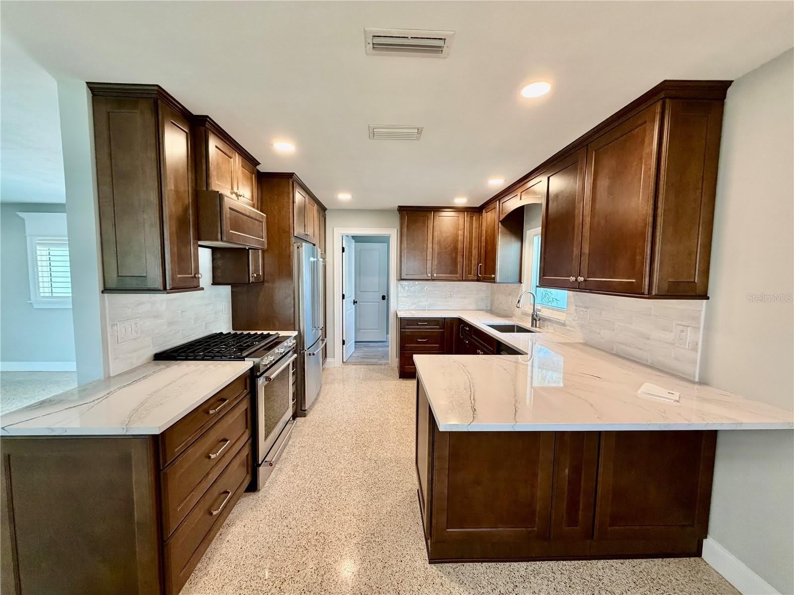 17045 Dolphin Drive – photo 3