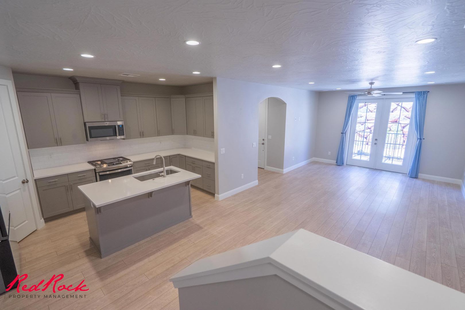 Modern Washington UT Home with 3 Bedrooms and Open Floor Plan – photo 5