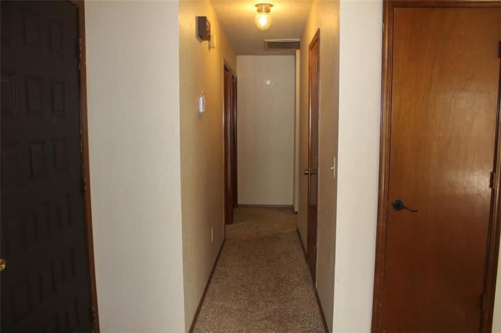 2100 Pebble Creek Blvd – photo 4