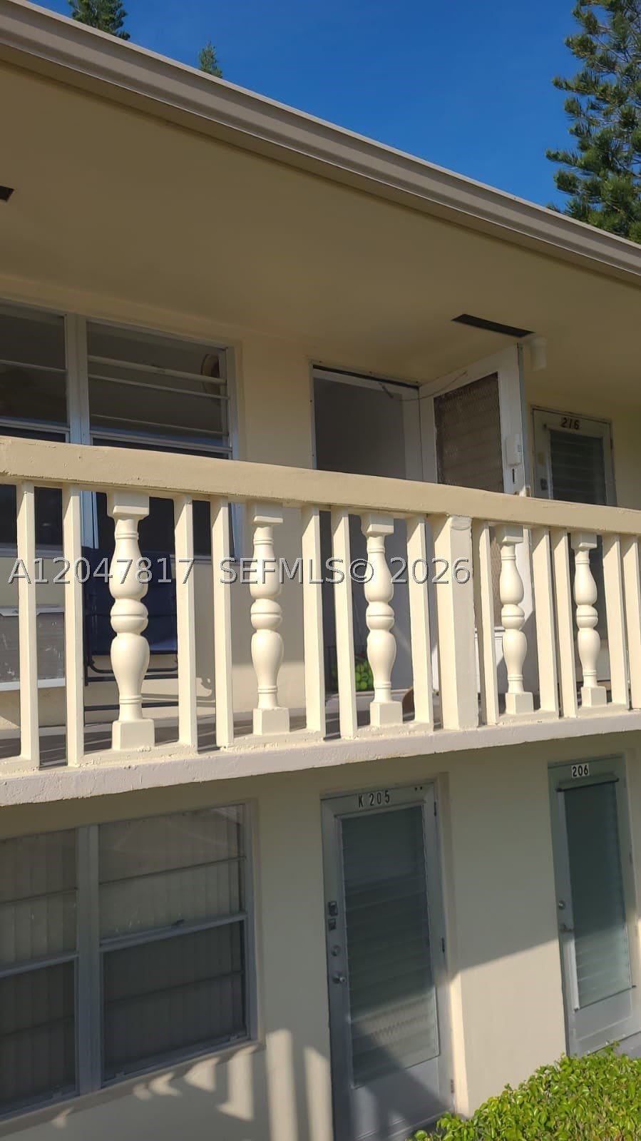 215 Sussex K – photo 1