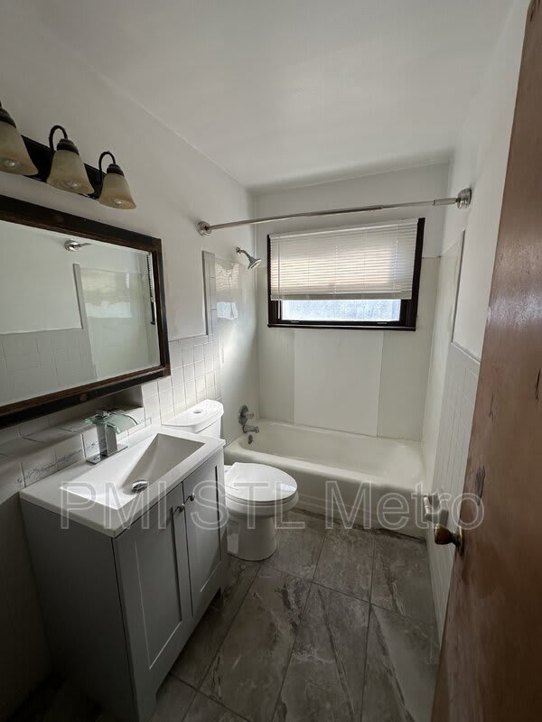 1450 Fairmeadows Ln – photo 4