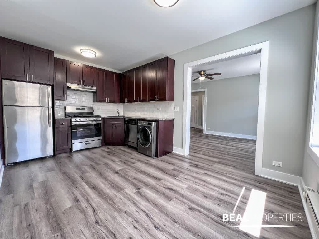 725 St Johns Ave – photo 4