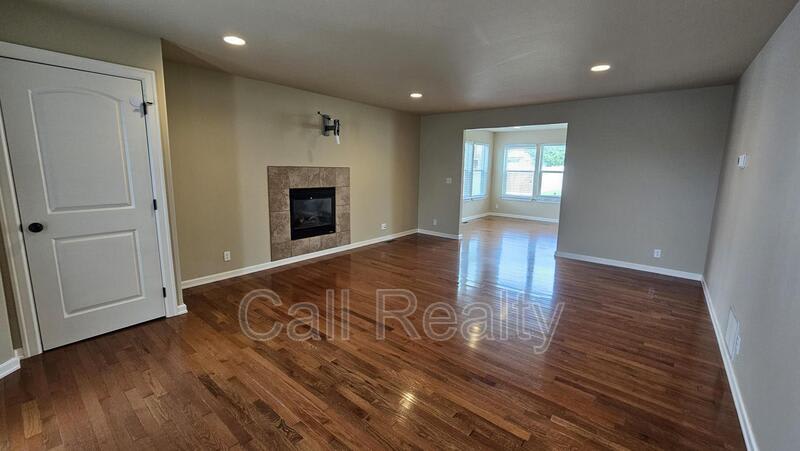 7813 S Parway Ln – photo 2