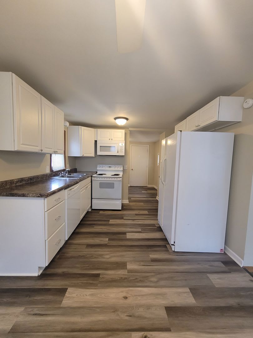 2 Bedroom Home! – photo 4