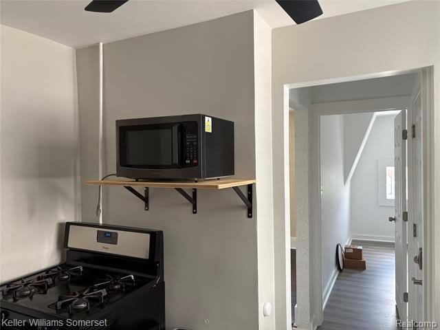 17178 Roselawn Street – photo 4