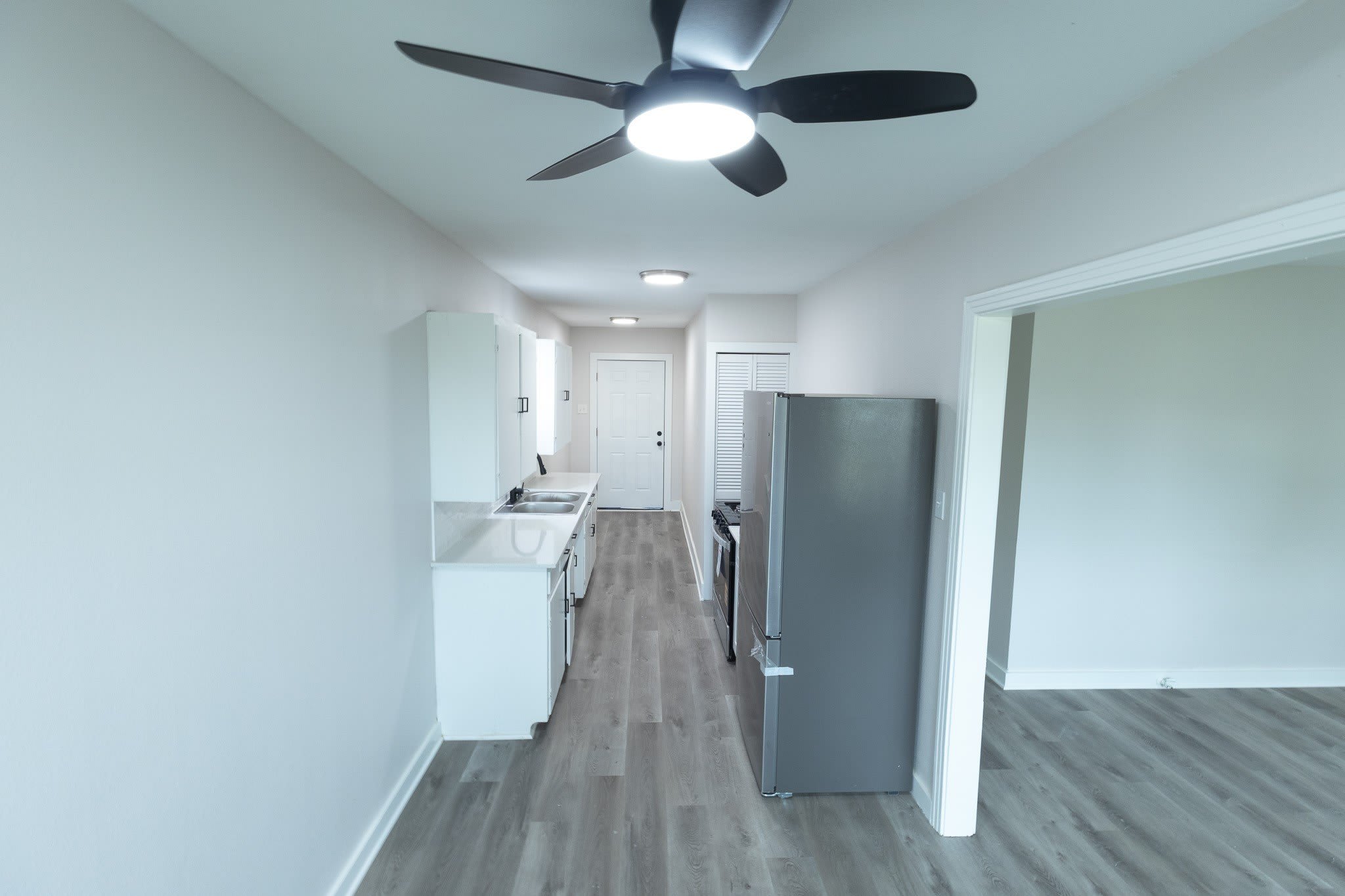 1716 Ethel Avenue – photo 5